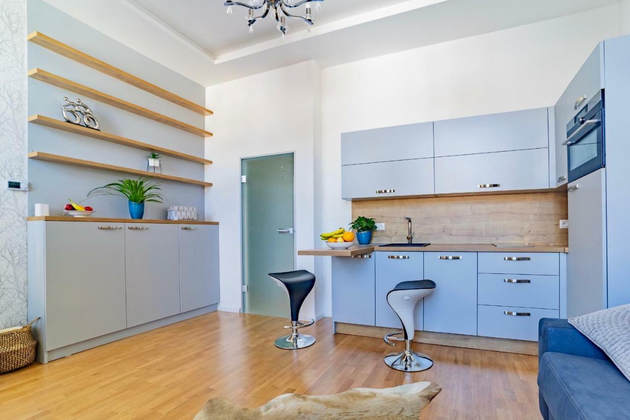 Ines Apartment Prag Exteriör bild
