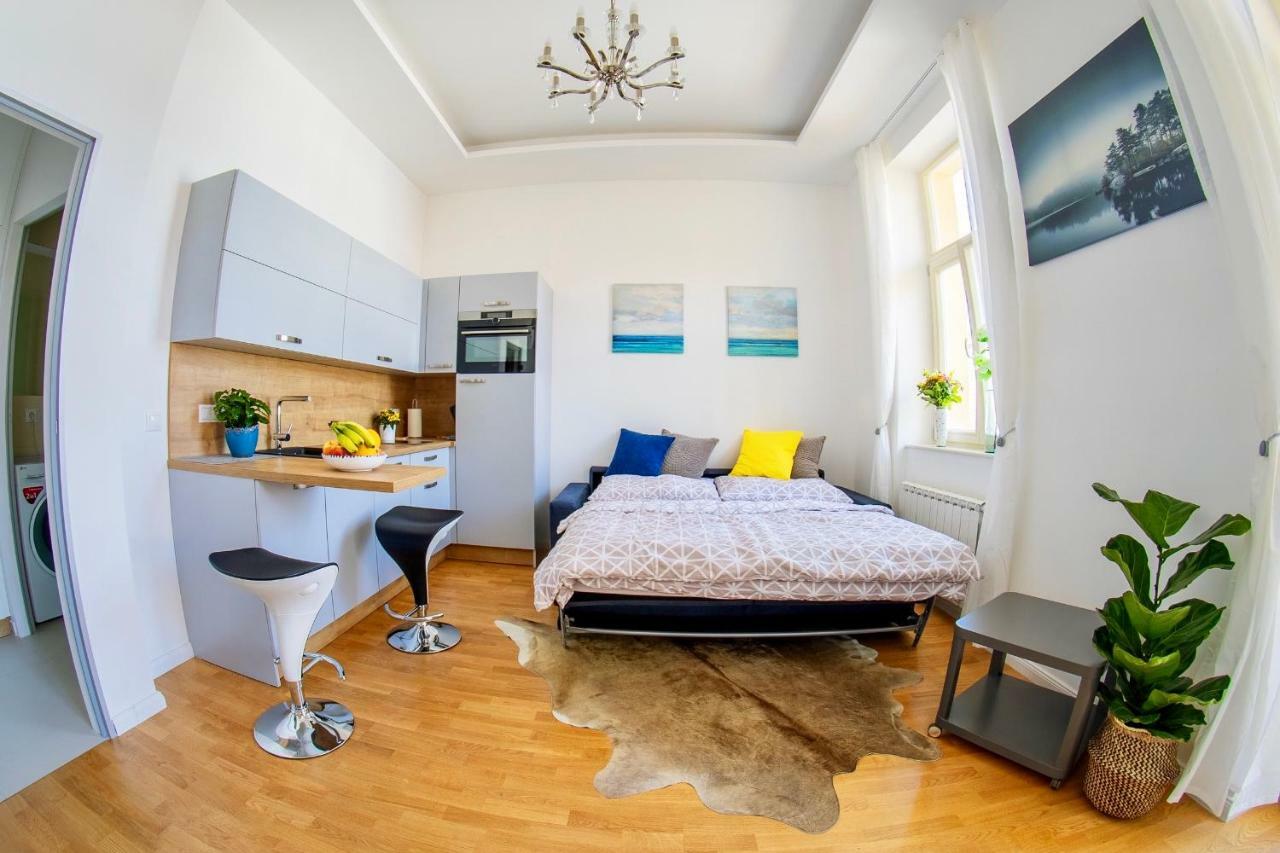 Ines Apartment Prag Exteriör bild