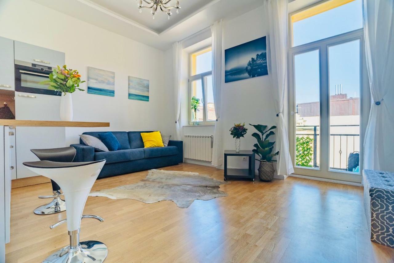 Ines Apartment Prag Exteriör bild
